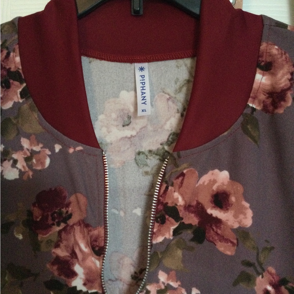 Lightweight Jacket - Picture 3 of 3